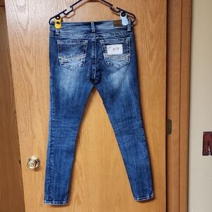 BKE Stella Women's Distressed Blue Skinny Jeans 29S like a 28length..number 3478